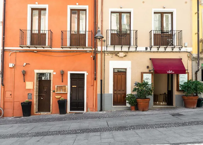 Two Charming House Konukevi