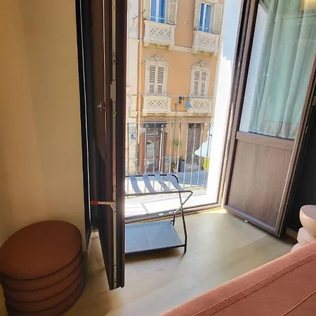 Two Charming House *