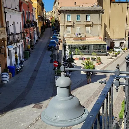 Two Charming House בית הארחה