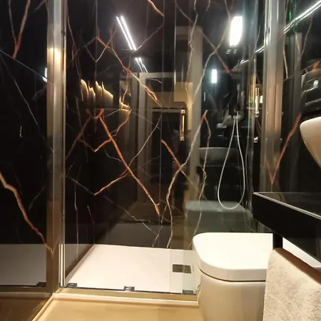 בית הארחה Two Charming House *